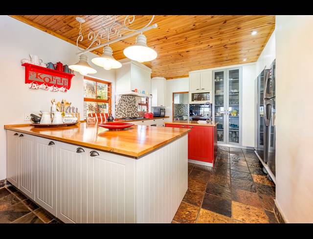 4 BEDROOM HOUSE FOR SALE IN VIERLANDEN